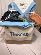 Deluxe Baby Gift Basket with Quilt